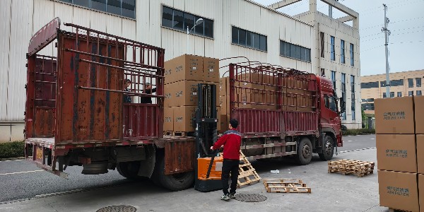 裝卸區(qū)域-2 佳合凈化西南基地公司環(huán)境